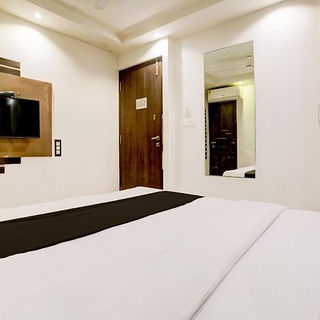 Super Hotel O Mumbai Central Formerly Park Palace Экстерьер фото