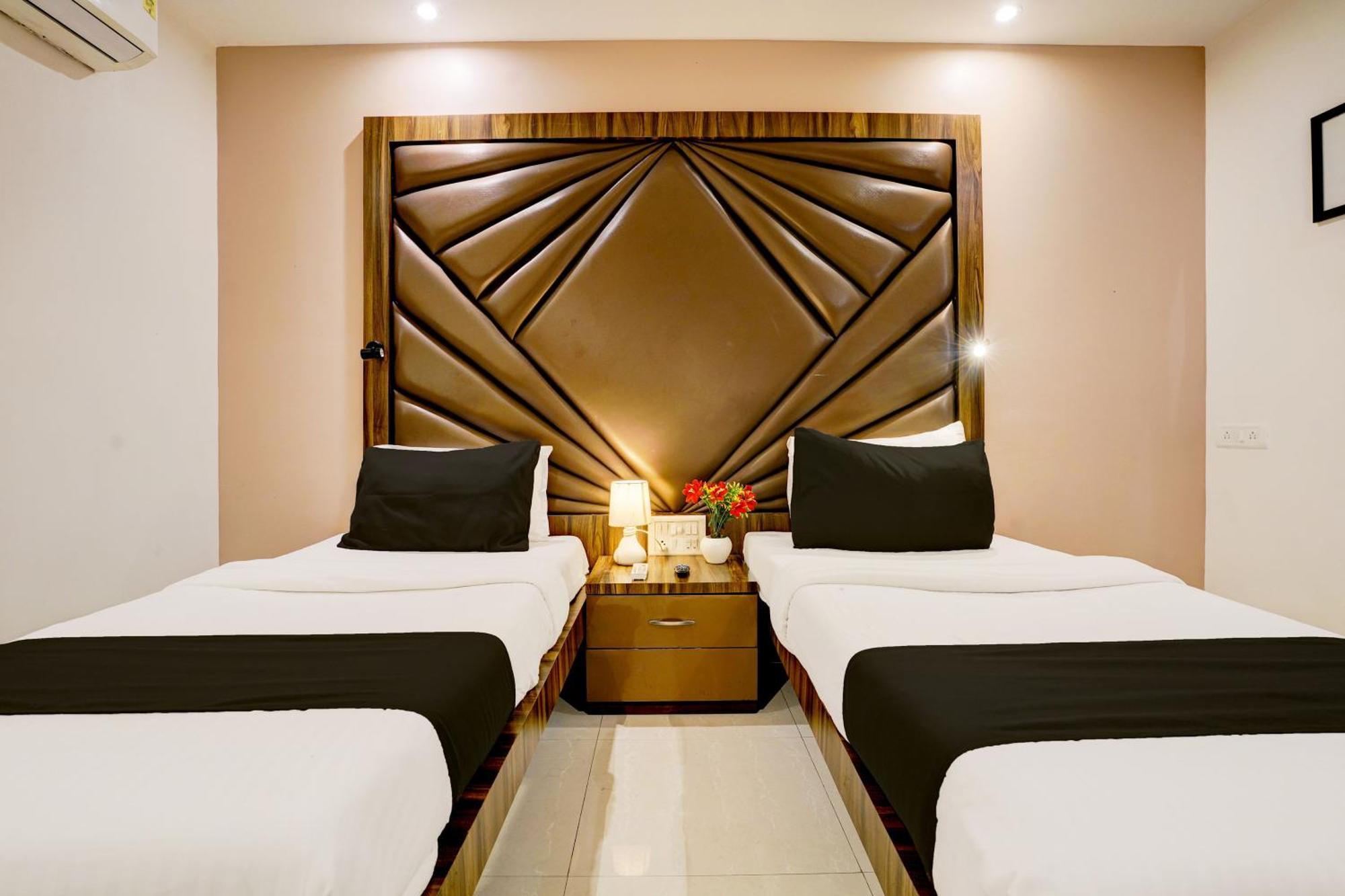 Super Hotel O Mumbai Central Formerly Park Palace Экстерьер фото
